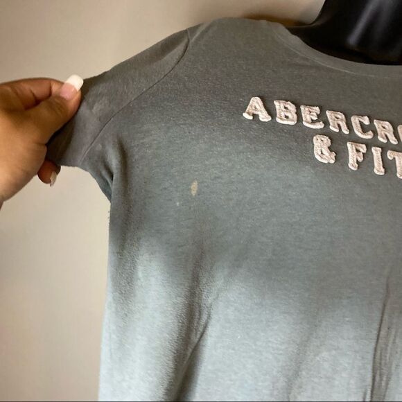 ABERCROMBIE & Fitch White Letters Baby Blue Short Sleeve Classic Shirt - Picture 11 of 11
